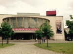 Das Schillertheater.